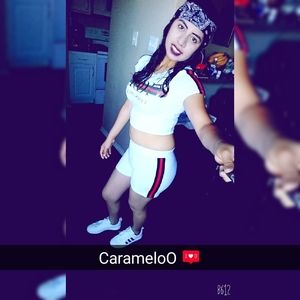 Meet your Posher, Candi